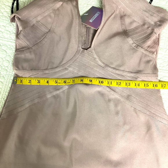 NWT MISSGUIDED Bandage Bodycon Panelled Front Plunge MIDI Dress Mauve Size 12 - Picture 7 of 11